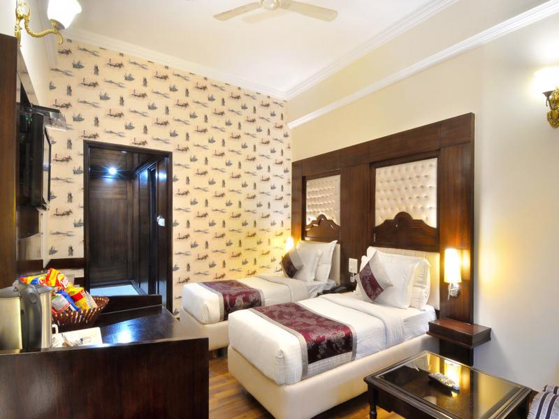 โฮเต็ล โซลิแทร์ Hotel จัณฑีครห์ ภายนอก รูปภาพ
